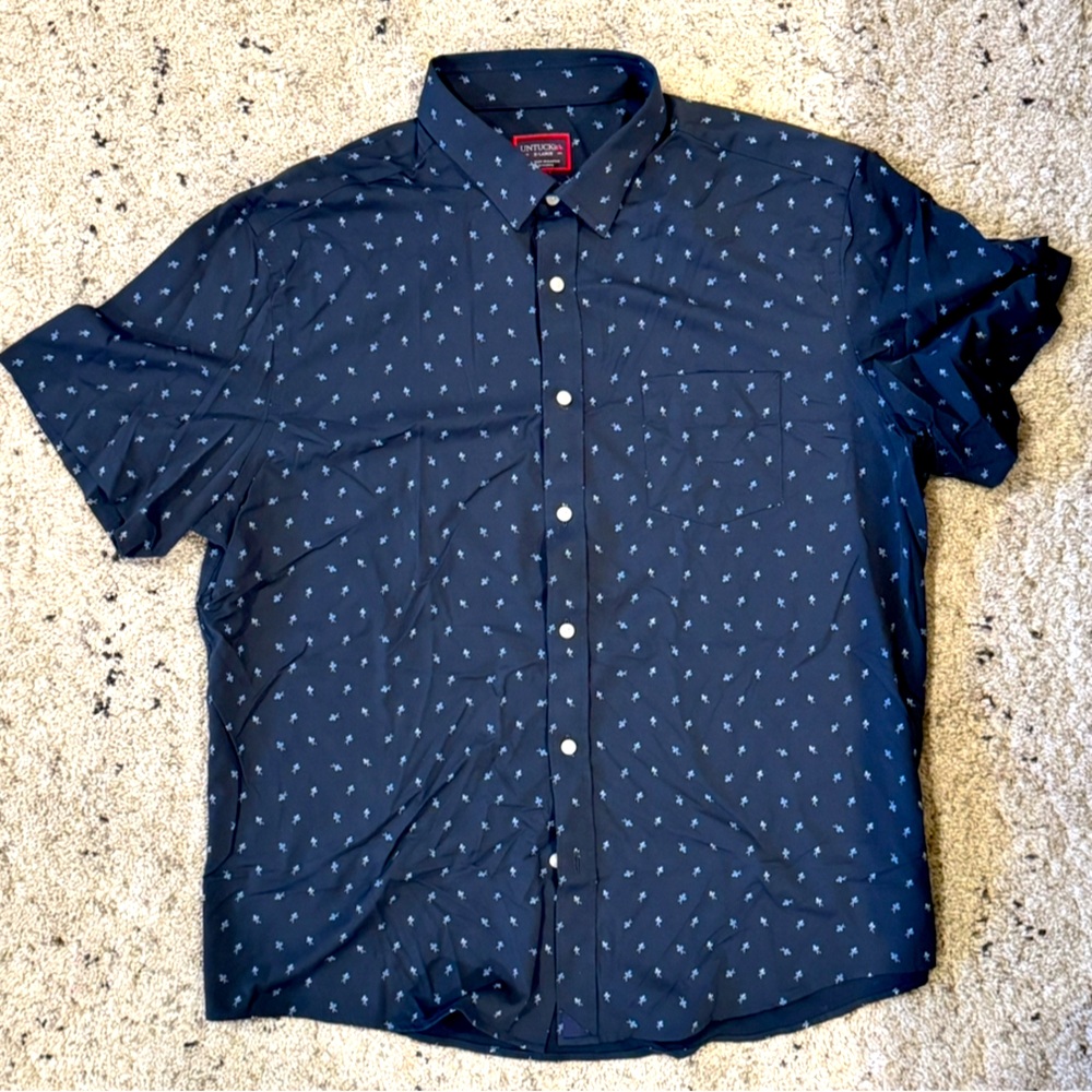 Untuckit polo XL